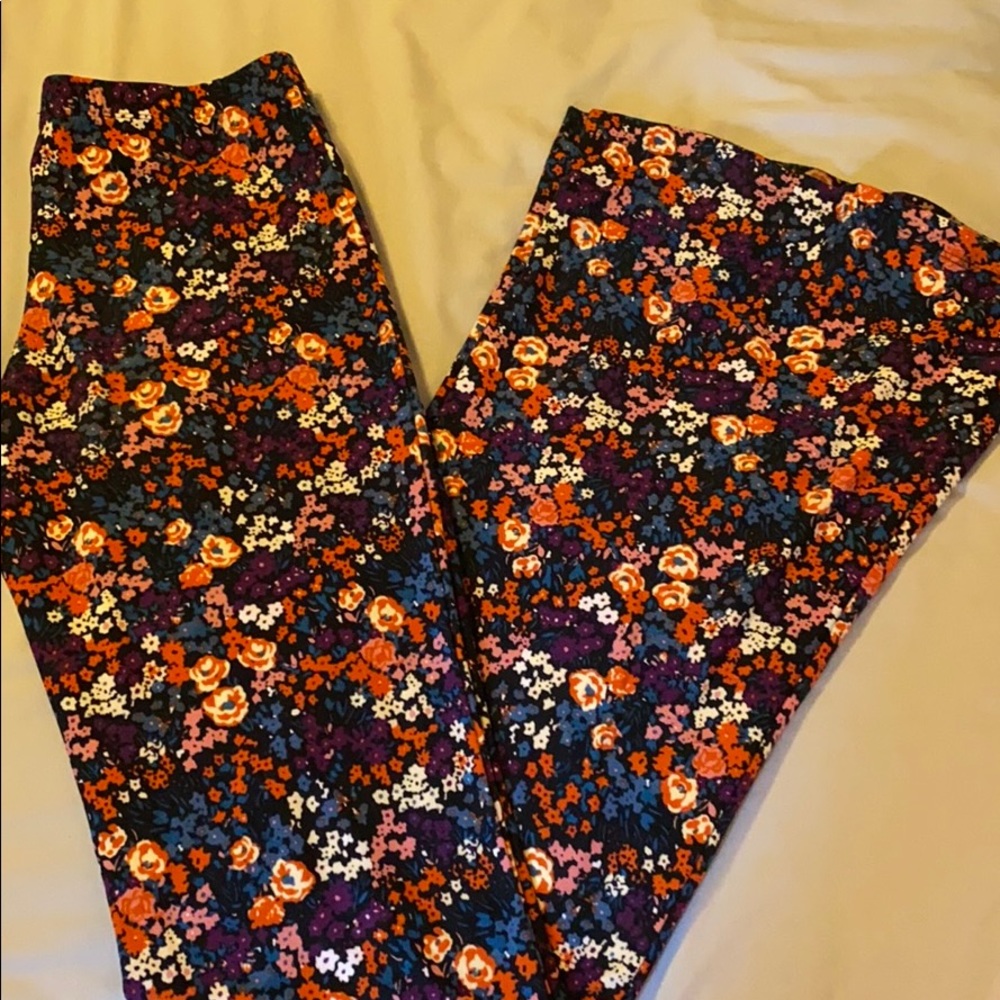Floral palazzo pants (tight fitting) size S
